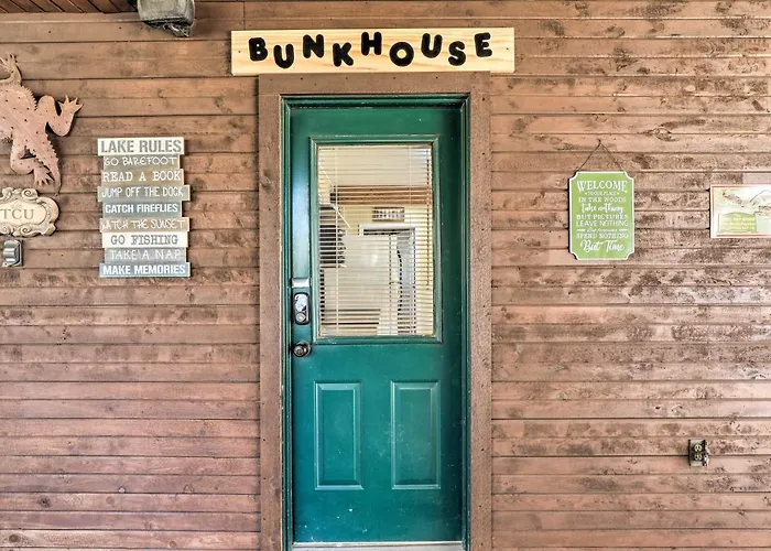 Lake Granbury Getaway! Family Home W/ Deck & Games